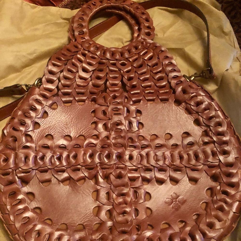 New Authentic Patricia Nash - Pisticci Chainlink Leather Handbag
